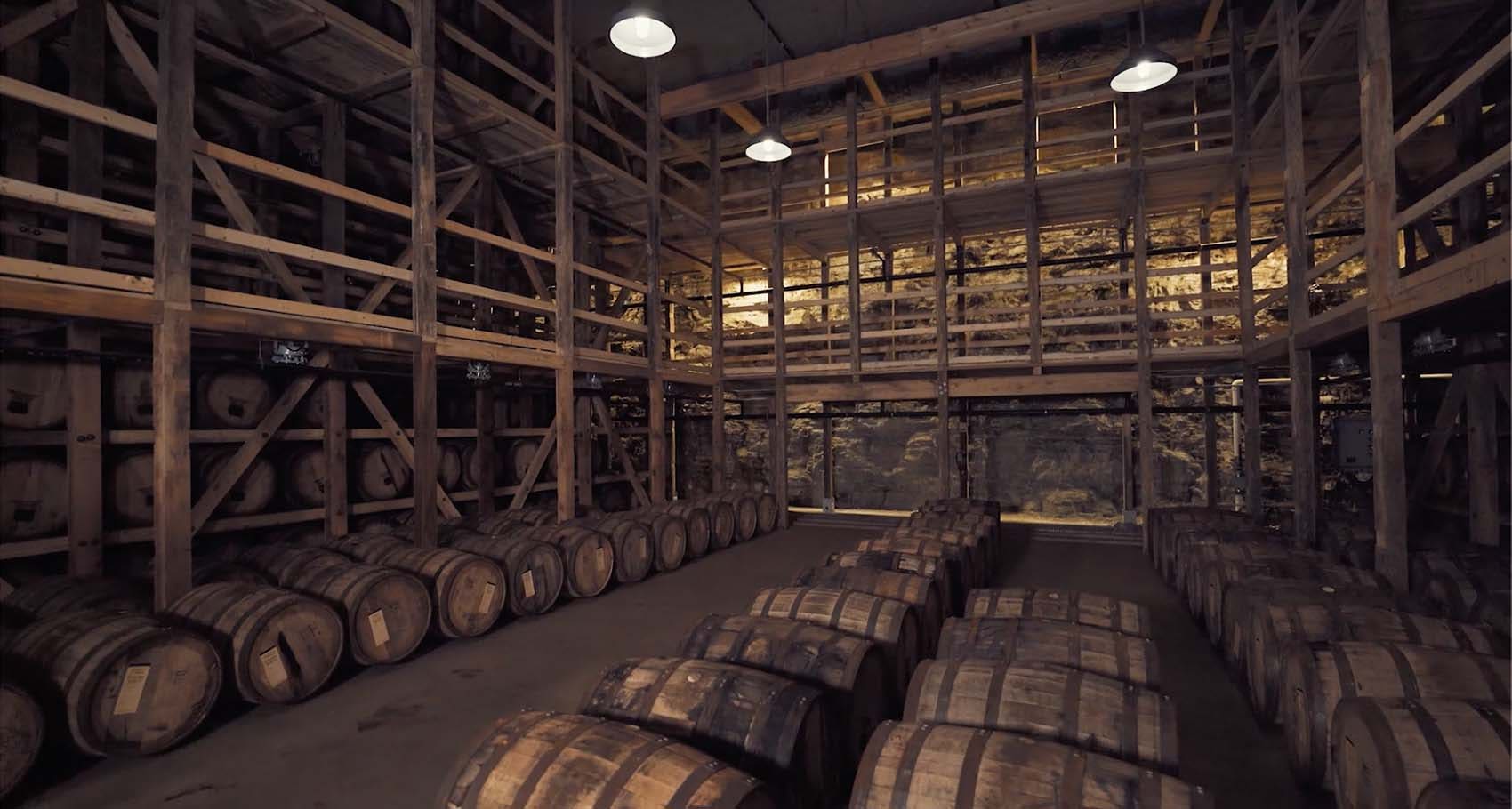 Bourbon barrels in Maker's Mark Distillery